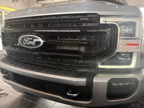 Used 2022 Ford F250 Platinum w/ Tremor Off-Road Package AWD/4WD image 8