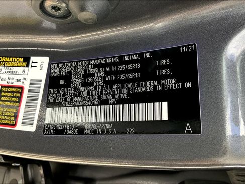 Used 2022 Toyota Highlander LE FWD image 33