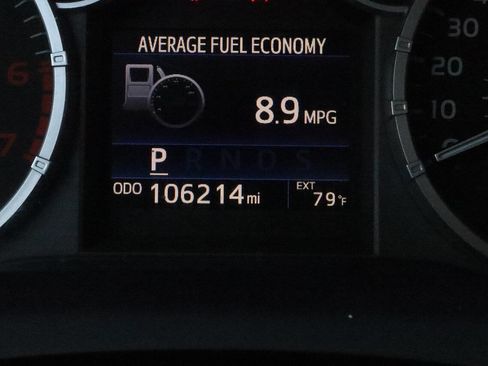 Used 2016 Toyota Tundra SR5 w/ SR5 Upgrade Package image 13