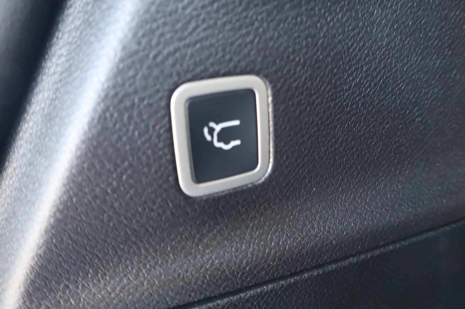 Used 2026 Chrysler Pacifica Select FWD image 39