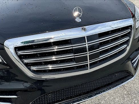 Used 2019 Mercedes-Benz S 560 Sedan image 30