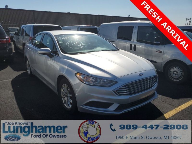 Used 2017 Ford Fusion S image 1