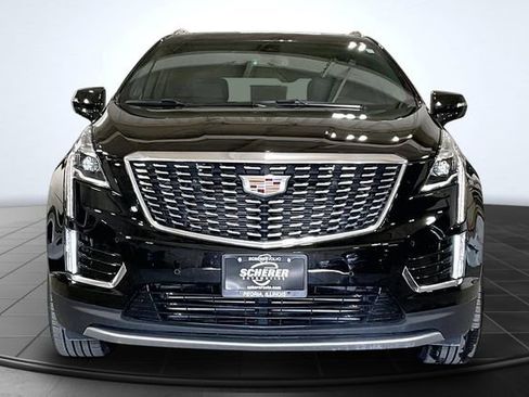 Used 2023 Cadillac XT5 Premium Luxury image 3