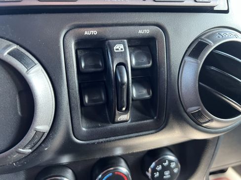 Used 2016 Jeep Wrangler Unlimited Sport w/ Quick Order Package 24S image 7