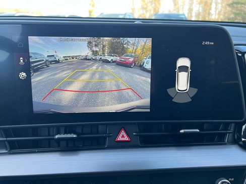 Used 2023 Kia Sportage EX image 18