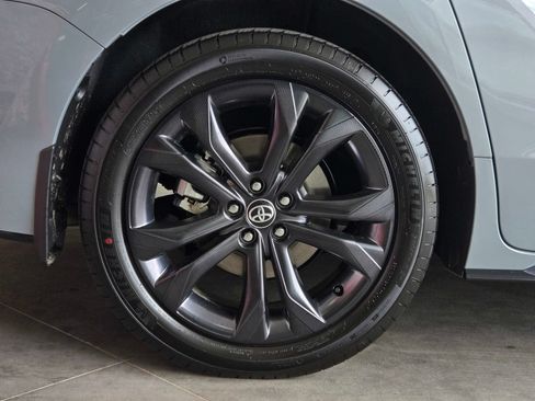 Certified 2026 Toyota Sienna XSE FWD image 5