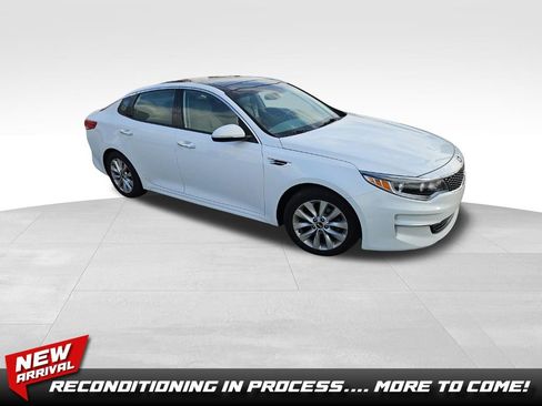 Used 2016 Kia Optima EX w/ Premium Package FWD image 1