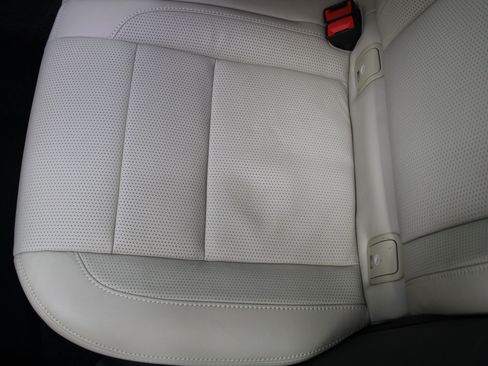 Used 2021 Polestar Polestar 2 image 23