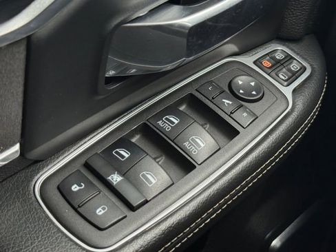 Used 2023 RAM 2500 Laramie AWD/4WD image 25