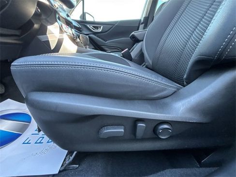 Used 2023 Subaru Forester Premium image 14