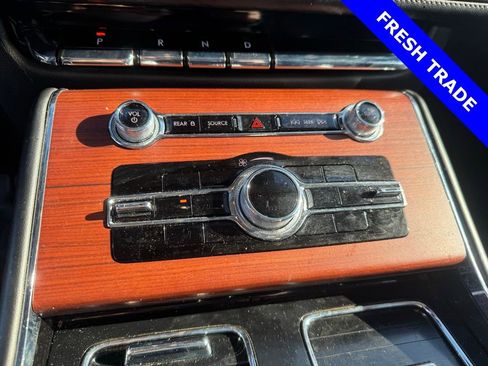 Used 2022 Lincoln Aviator Reserve w/ Equipment Group 201A image 14