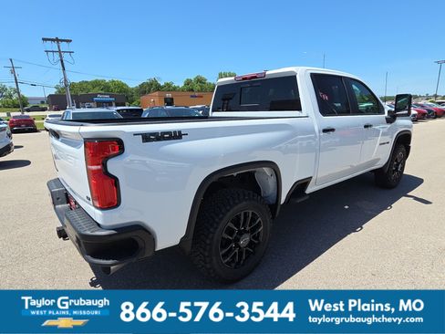 New 2026 Chevrolet Silverado 2500 LT w/ Trail Boss Package AWD/4WD image 9