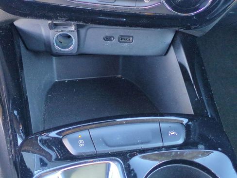 Certified 2024 Chevrolet Trax LT w/ Driver Confidence Package image 30