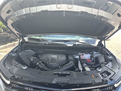 New 2026 Chevrolet Traverse Z71 w/ Enhanced Driving Package AWD/4WD image 13
