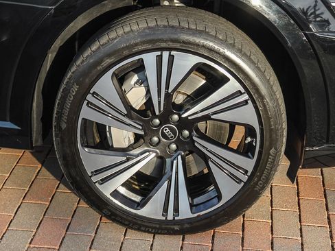 Certified 2024 Audi Q8 e-tron Prestige w/ Prestige Package image 11