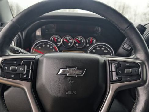 Used 2021 Chevrolet Silverado 1500 RST AWD/4WD image 16