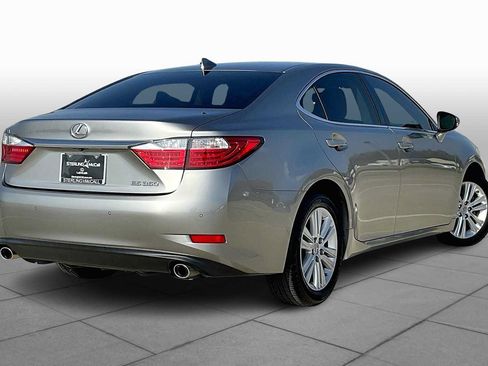 Used 2015 Lexus ES 350 w/ Premium Package FWD image 11