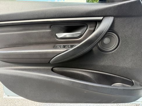 Used 2017 BMW M3 RWD image 42
