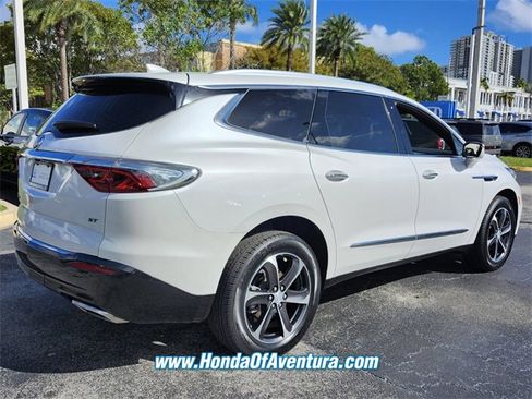 Used 2022 Buick Enclave Essence w/ Experience Buick Package image 6