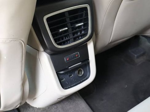 Used 2016 Lincoln MKX Reserve w/ Climate Package FWD image 19