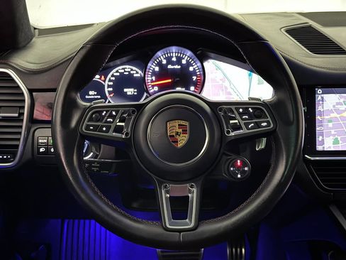 Used 2019 Porsche Cayenne Turbo AWD/4WD image 34