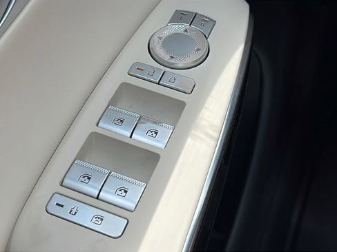 New 2026 Genesis GV70 2.5T AWD/4WD image 17