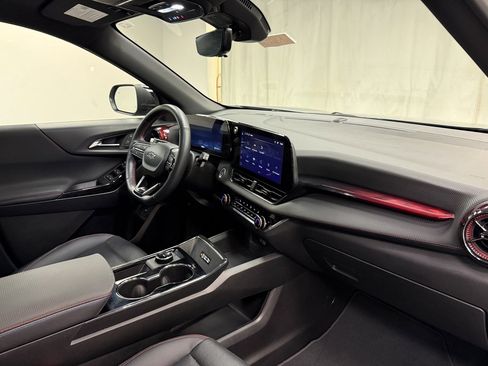 Used 2025 Chevrolet Equinox RS w/ Safety and Technology Package image 15