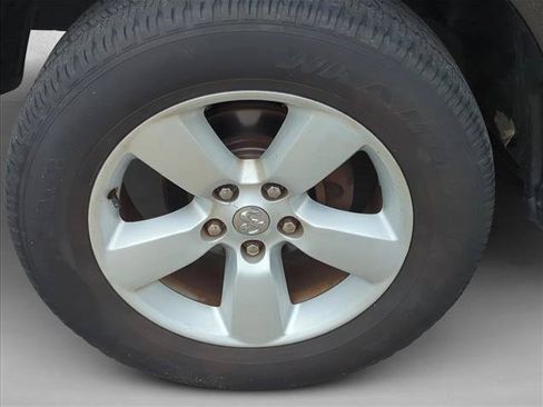 Used 2019 RAM 1500 Classic SLT AWD/4WD image 27