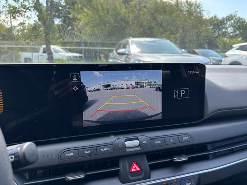 Used 2025 Kia K4 FWD image 22