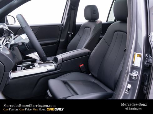 New 2026 Mercedes-Benz GLB 250 4MATIC image 18