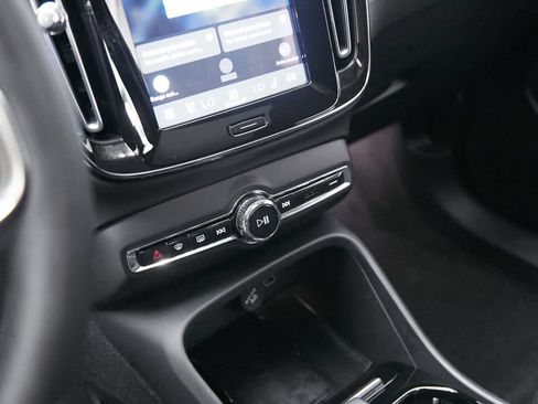 Certified 2023 Volvo C40 P8 Recharge Ultimate AWD/4WD image 15