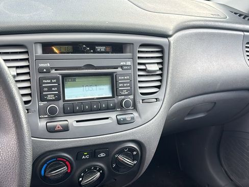 Used 2009 Kia Rio LX image 18