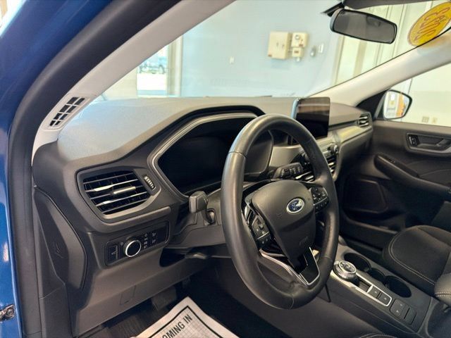 Used 2023 Ford Escape Active AWD/4WD image 18