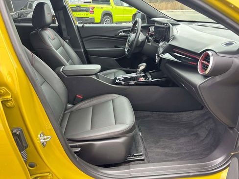 Used 2024 Chevrolet Trax RS w/ Driver Confidence Package image 16