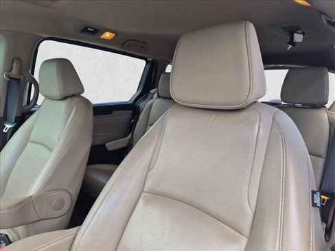Used 2022 Honda Odyssey EX-L image 12