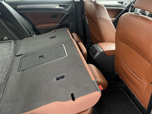 Used 2018 Volkswagen Golf Alltrack SE image 22