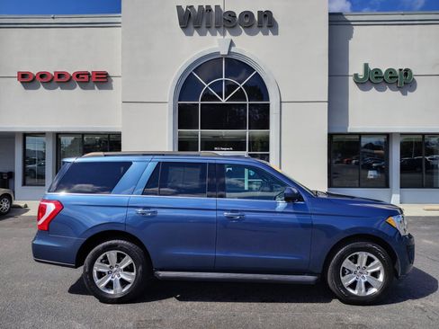 Used 2019 Ford Expedition XLT image 1