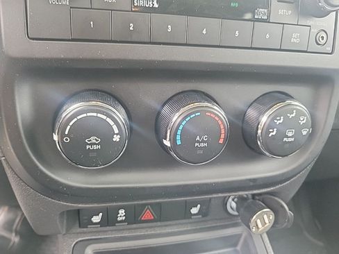 Used 2017 Jeep Patriot High Altitude AWD/4WD image 20
