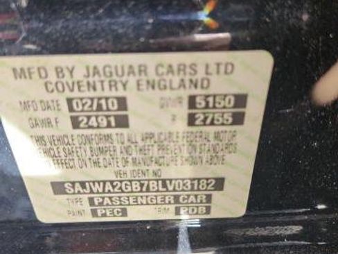 Used 2011 Jaguar XJ L RWD image 17