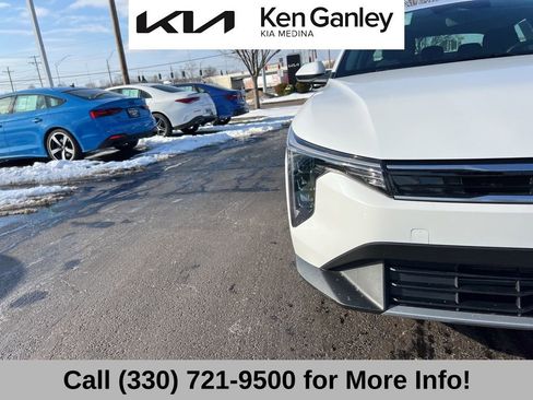 Certified 2025 Kia K4 EX image 18