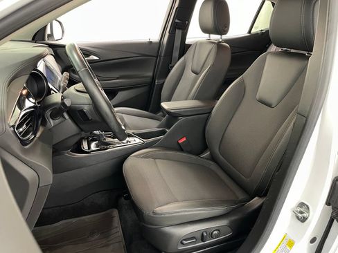 Used 2023 Buick Encore GX Preferred w/ Cold Weather Comfort Package AWD/4WD image 21
