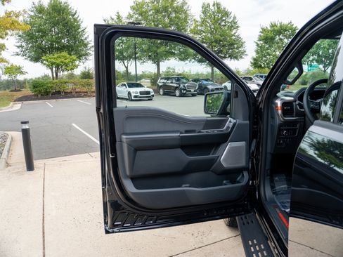 Used 2022 Ford F150 Raptor w/ Equipment Group 801A High image 10