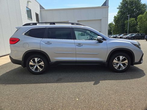 Certified 2025 Subaru Ascent Premium AWD/4WD image 7