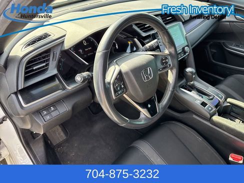 Used 2020 Honda Civic EX image 17