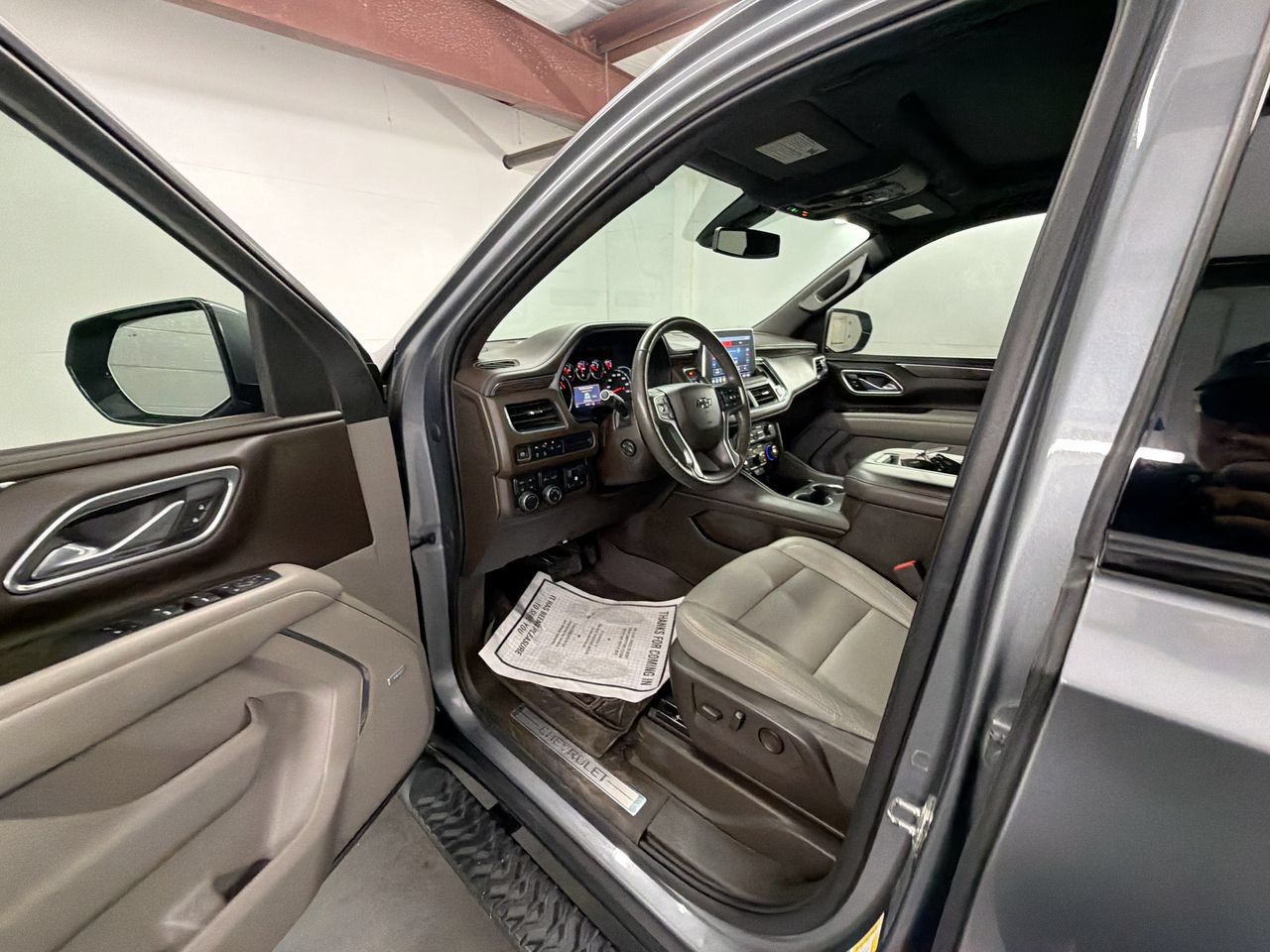 Used 2021 Chevrolet Tahoe Z71 w/ Z71 Signature Package AWD/4WD image 10