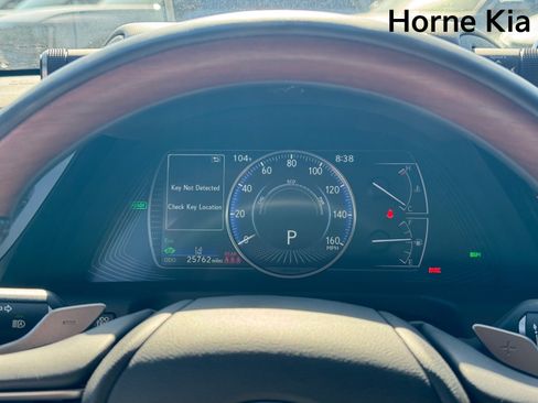Used 2024 Lexus ES 300h w/ Luxury Package FWD image 17
