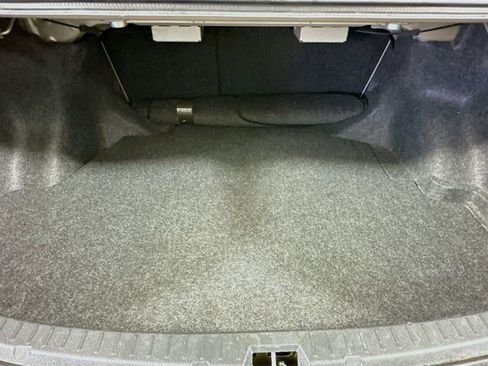 Used 2013 Toyota Corolla LE image 25