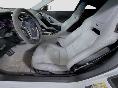 Used 2017 Chevrolet Corvette Grand Sport RWD image 12