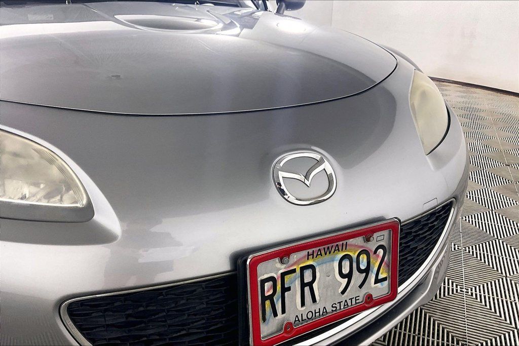 Used 2010 MAZDA MX-5 Miata Grand Touring w/ Premium Pkg RWD image 28