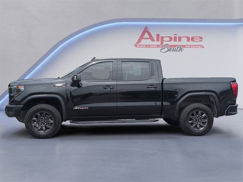 Used 2024 GMC Sierra 1500 AT4X image 2